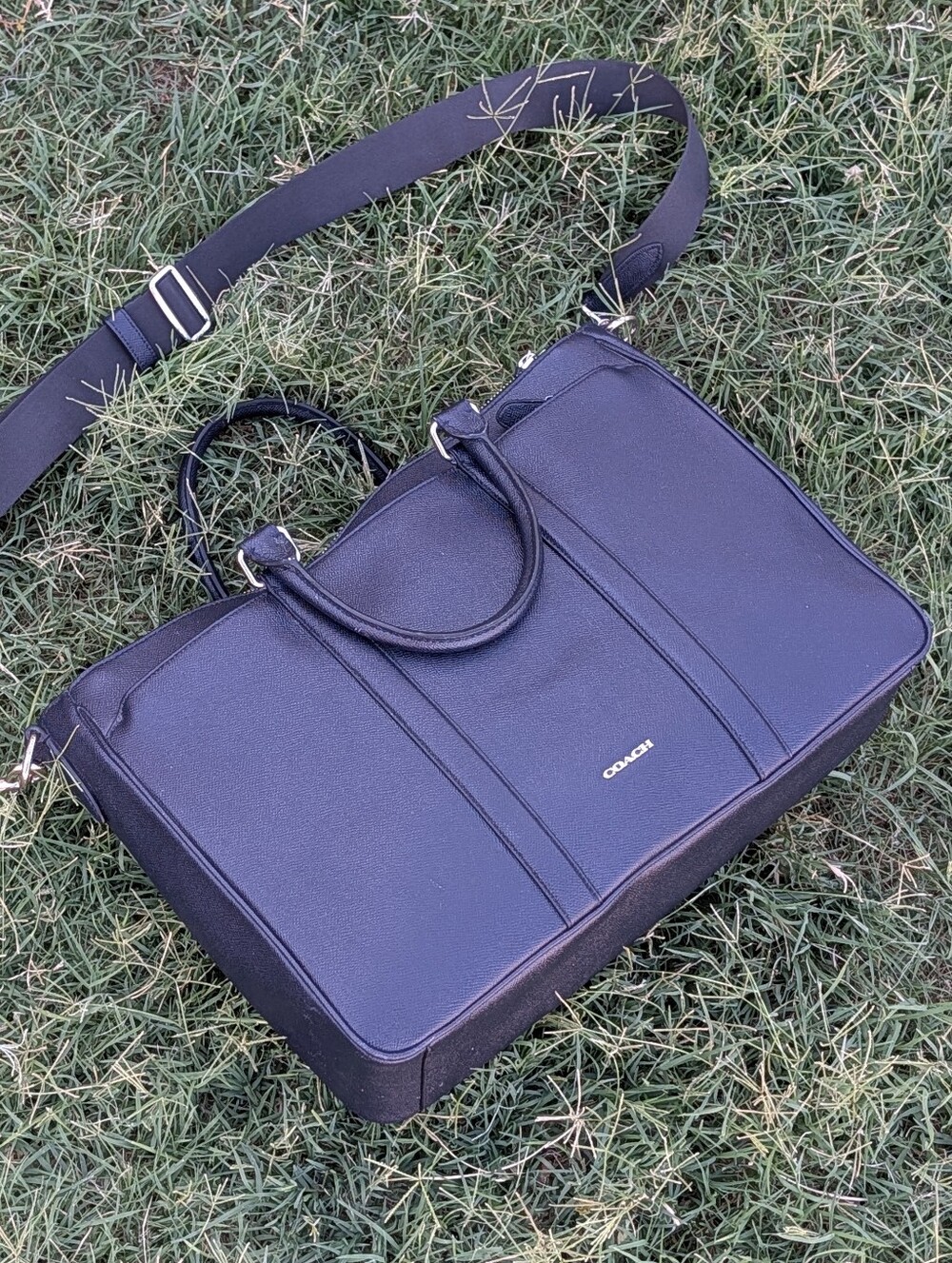 Coach Men's Navy Crossgrain Leather Briefcase 17" Laptop Bag Work Portfolio Stra - Picture 4 of 11